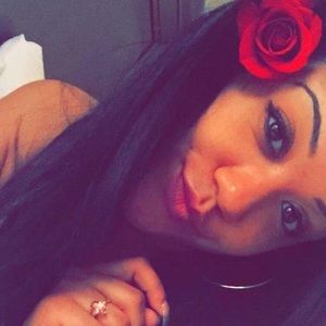 Meet your Posher, Cierra